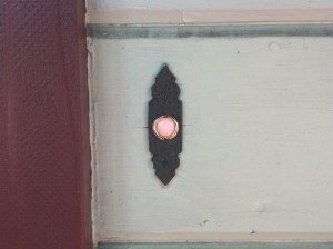 New doorbell button